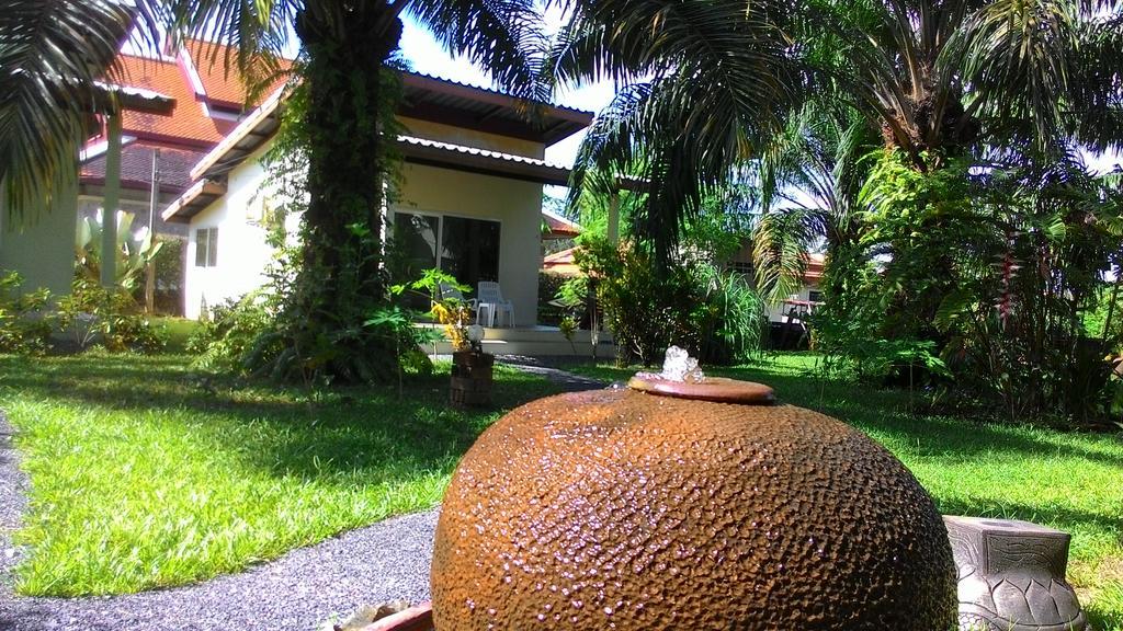 Aathid Garden Khao Lak Villa Szoba fotó