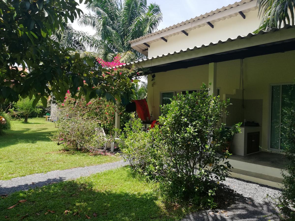 Aathid Garden Khao Lak Villa Kültér fotó