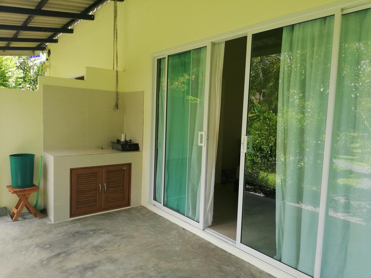 Aathid Garden Khao Lak Villa Kültér fotó