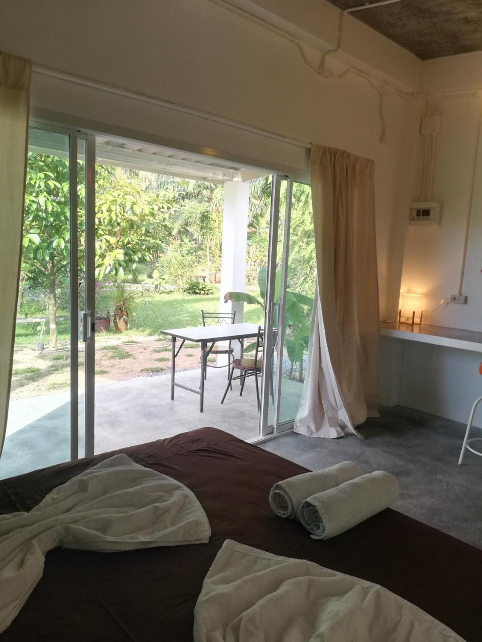 Aathid Garden Khao Lak Villa Kültér fotó